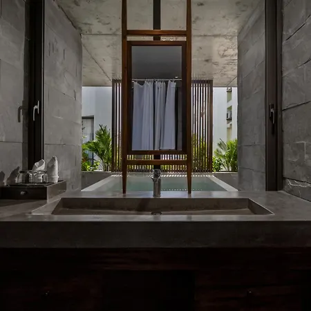 The Hem Hotel And Apartment Danang Exterior photo