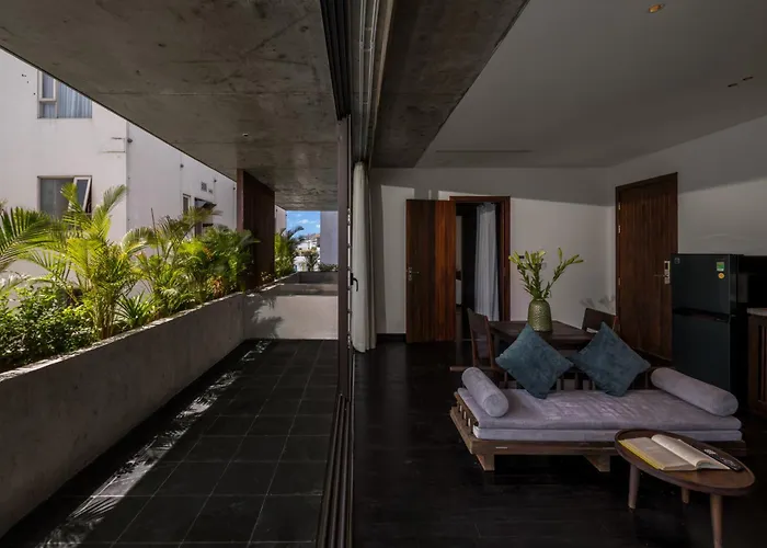 The Hem Hotel And Apartment