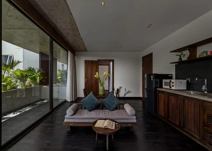 The Hem Hotel And Apartment